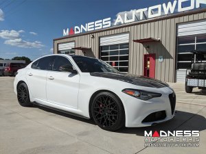 Alfa Romeo Giulia Side Skirts - Carbon Fiber - Aero Alfa Romeo Giulia Side Skirts - Carbon Fiber - Aero